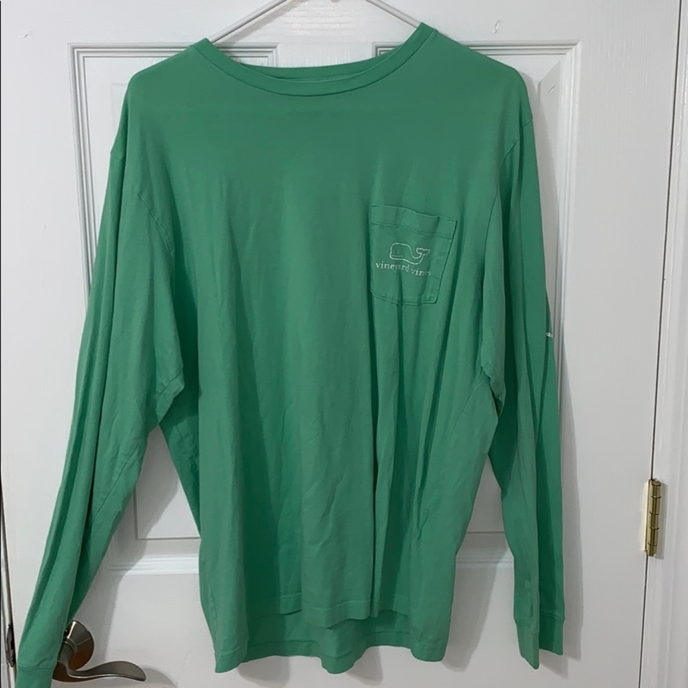 Long sleeve vineyard vines t-shirt